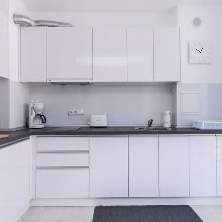 صوفيا Cinecitta - One Bedroom Lion'S Bridge Apartment المظهر الخارجي الصورة
