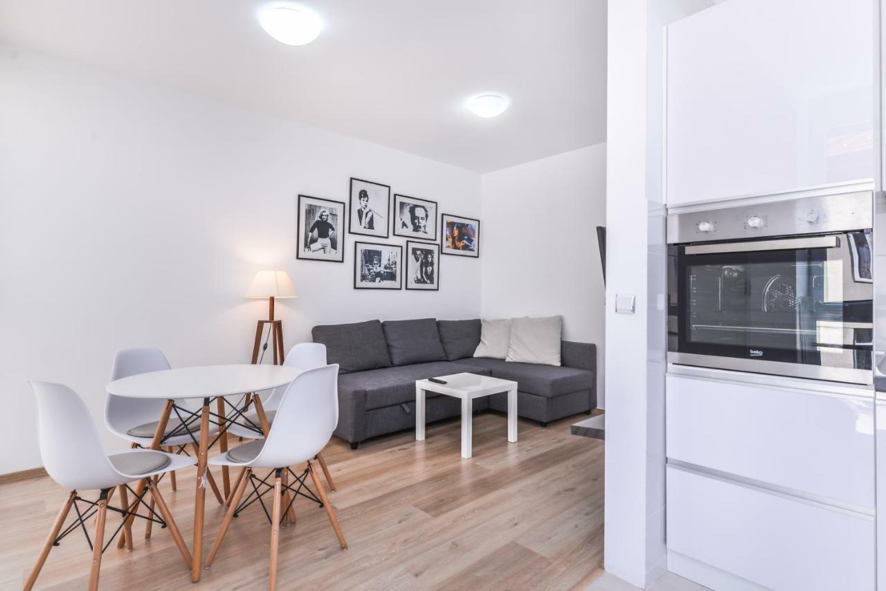 صوفيا Cinecitta - One Bedroom Lion'S Bridge Apartment المظهر الخارجي الصورة